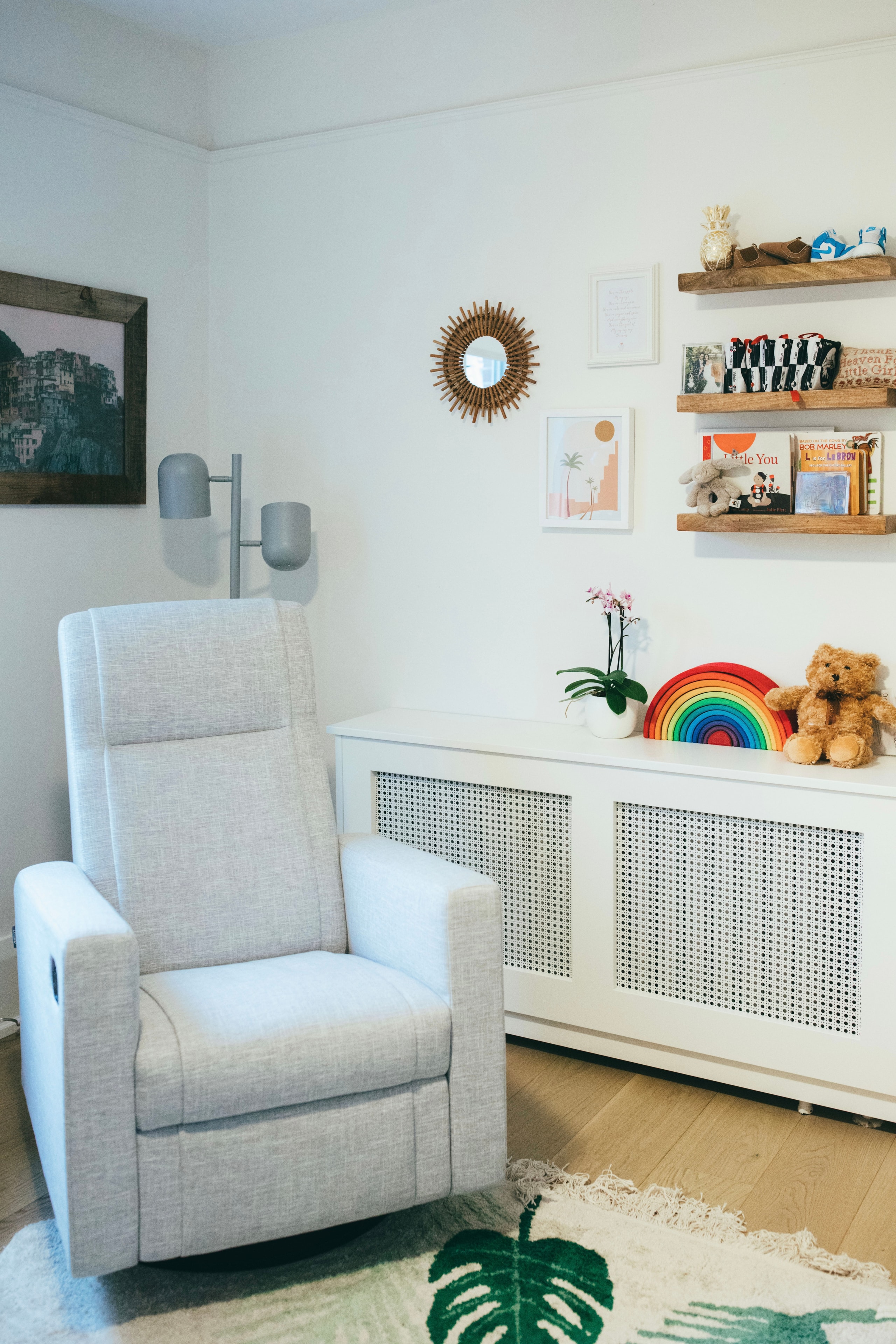 Contemporary style radiator cover