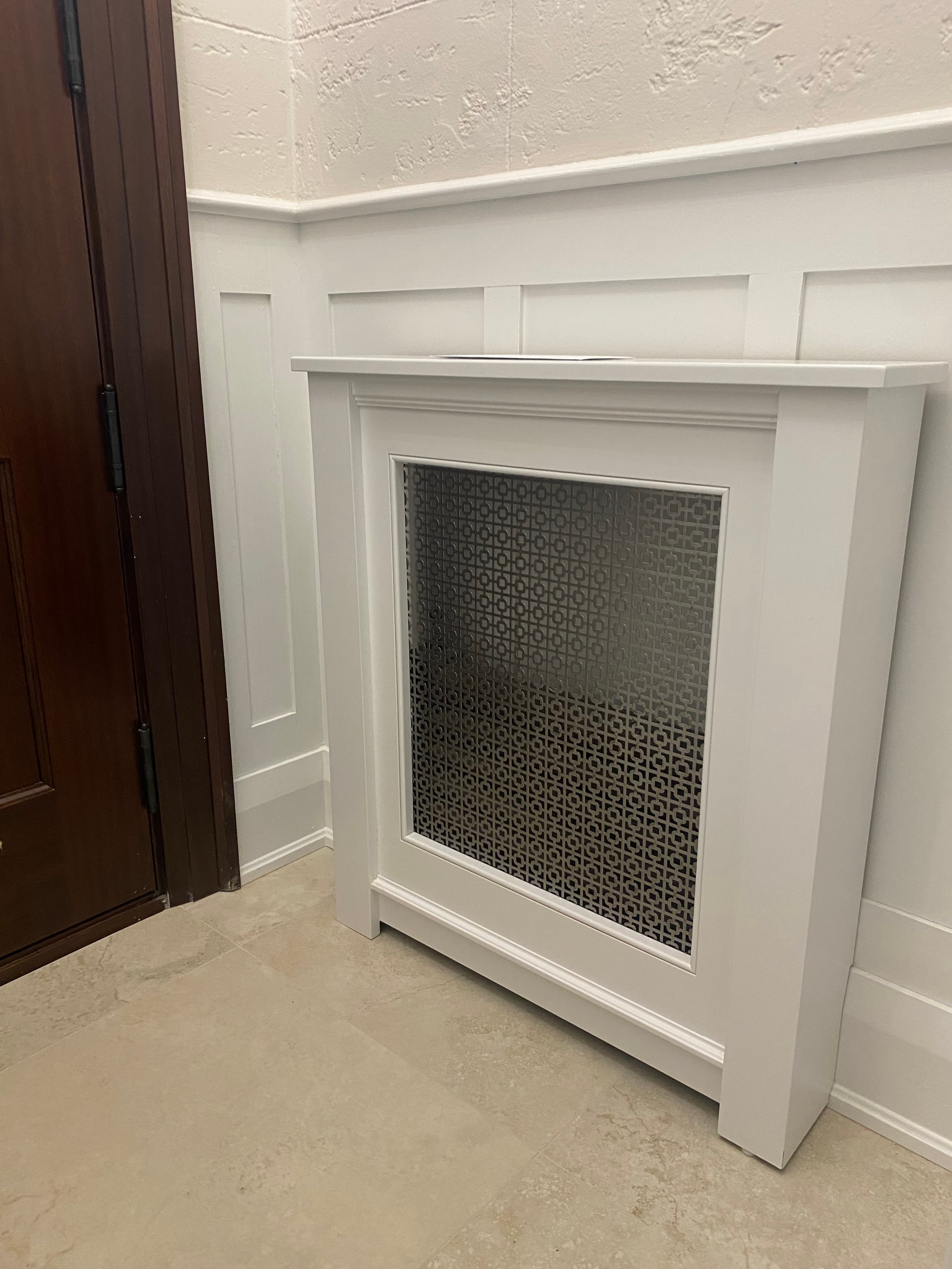 Transitional style radiator cover